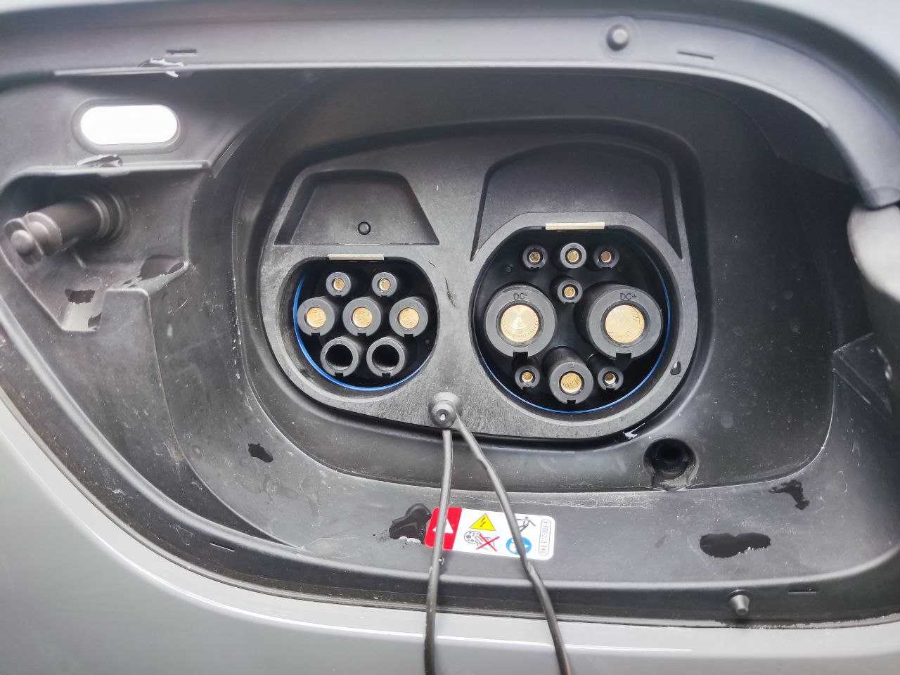Зардяный порт VW ID4